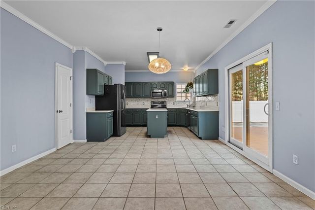 298 Green View RD, Moyock, NC 27958