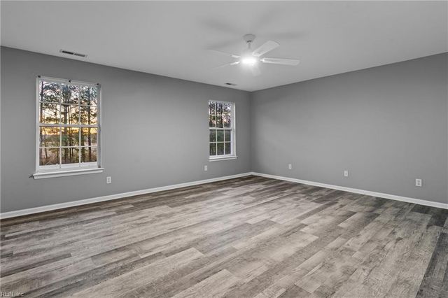 298 Green View RD, Moyock, NC 27958