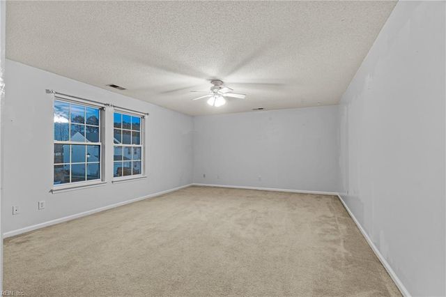 298 Green View RD, Moyock, NC 27958