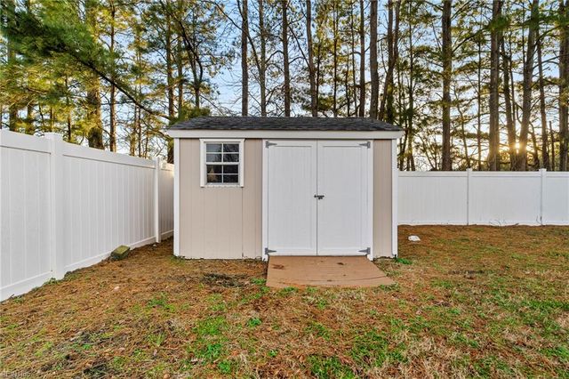 298 Green View RD, Moyock, NC 27958