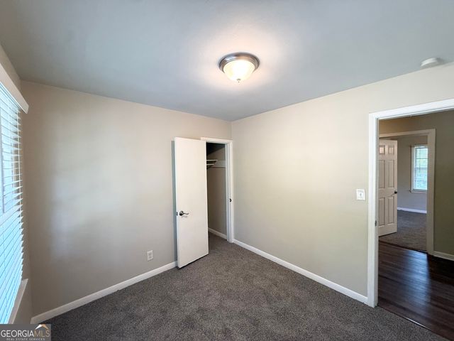 3040 Barksdale Circle, East Point, GA 30344