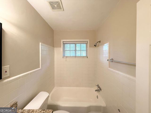 3040 Barksdale Circle, East Point, GA 30344