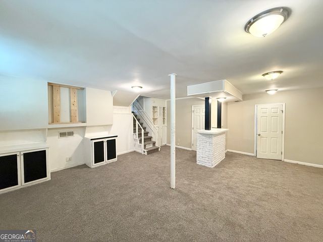3040 Barksdale Circle, East Point, GA 30344