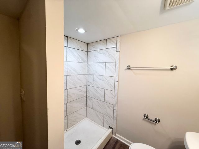 3040 Barksdale Circle, East Point, GA 30344