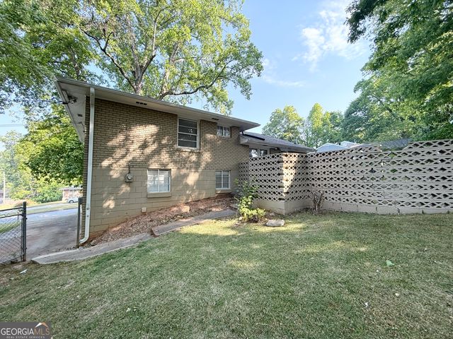 3040 Barksdale Circle, East Point, GA 30344