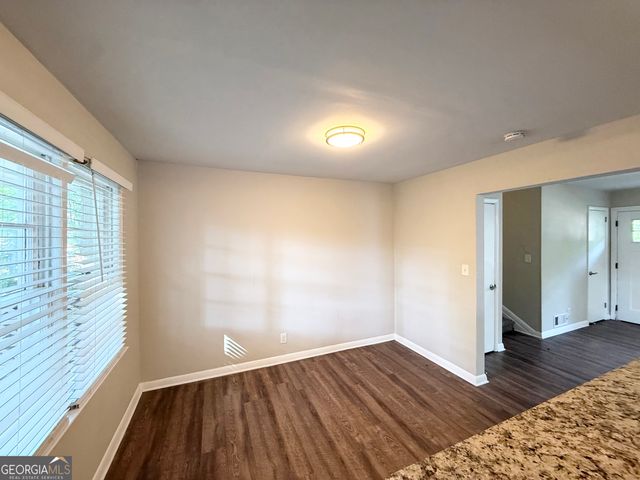 3040 Barksdale Circle, East Point, GA 30344