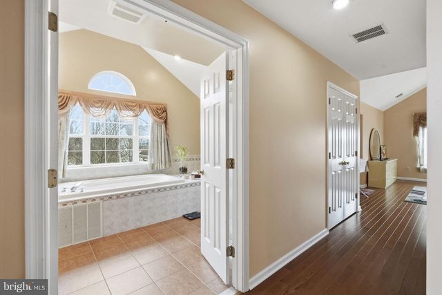 74 KELLY WAY, Monmouth Junction, NJ 08852