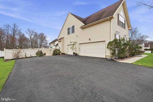 74 KELLY WAY, Monmouth Junction, NJ 08852