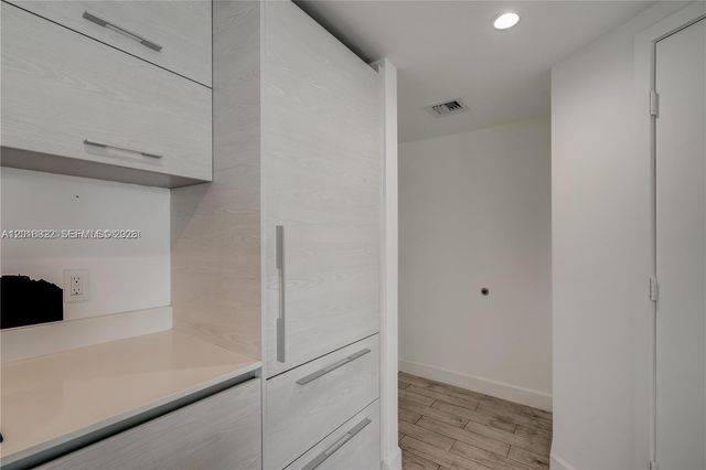1300 S Miami Ave 1709, Miami, FL 33130