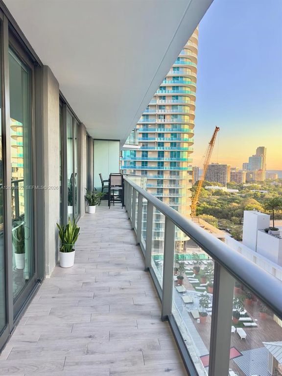 1300 S Miami Ave 1709, Miami, FL 33130