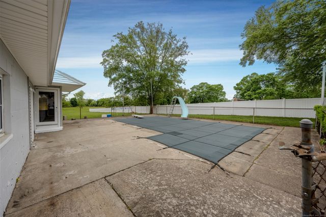 34 River Street, East Haven, CT 06512