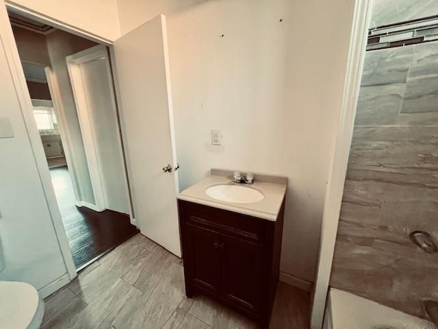 332 Hinkley Ave, Oakdale, CA 95361