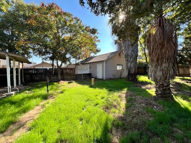 332 Hinkley Ave, Oakdale, CA 95361