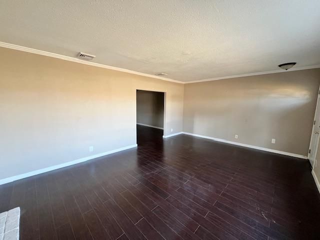 332 Hinkley Ave, Oakdale, CA 95361