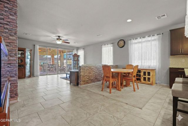 7866 ENCHANTED CIRCLE Drive, El Paso, TX 79911