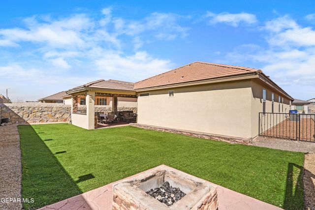 7866 ENCHANTED CIRCLE Drive, El Paso, TX 79911