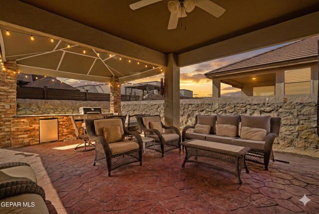 7866 ENCHANTED CIRCLE Drive, El Paso, TX 79911