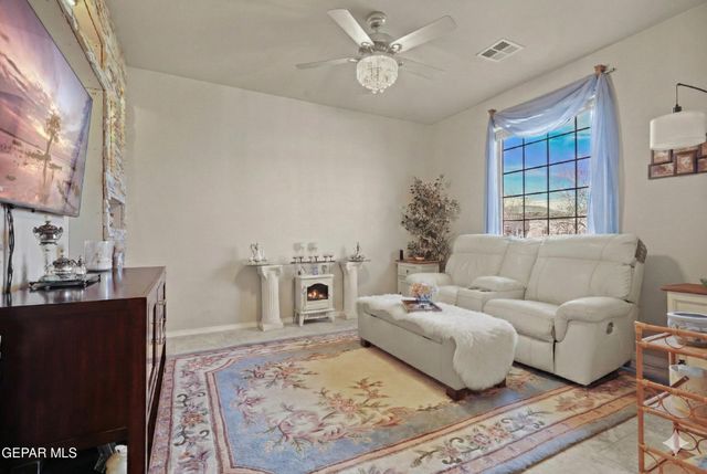 7866 ENCHANTED CIRCLE Drive, El Paso, TX 79911