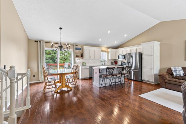 7833 Jorgensen Avenue S, Cottage Grove, MN 55016