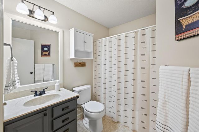 7833 Jorgensen Avenue S, Cottage Grove, MN 55016