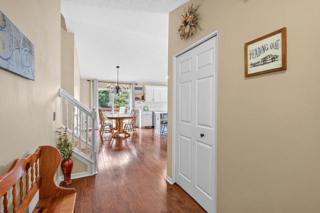 7833 Jorgensen Avenue S, Cottage Grove, MN 55016