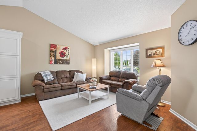 7833 Jorgensen Avenue S, Cottage Grove, MN 55016