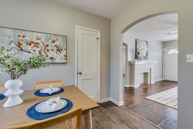 4902 E Pine, Wichita, KS 67208