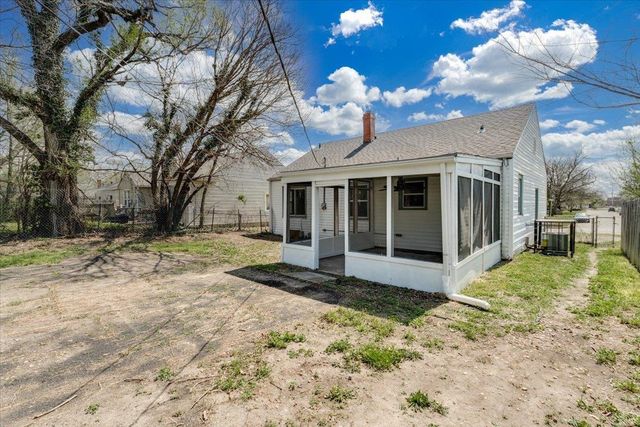 4902 E Pine, Wichita, KS 67208