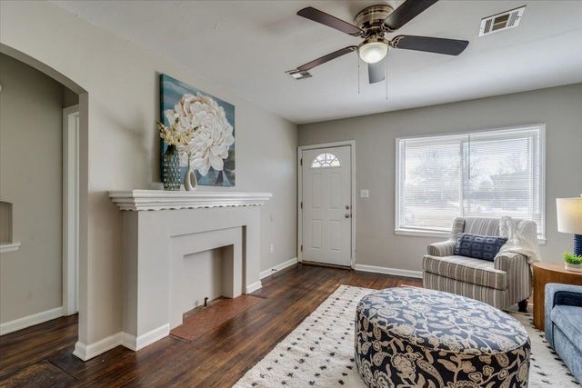 4902 E Pine, Wichita, KS 67208