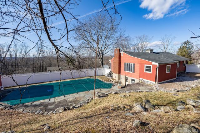 53 Saint Michaels Terrace, Carmel, NY 10512