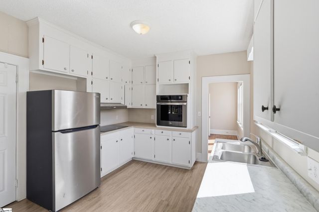 202 S 5th Street, Easley, SC 29640