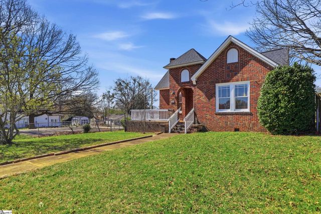 202 S 5th Street, Easley, SC 29640