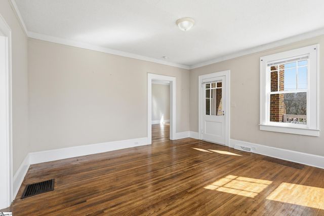 202 S 5th Street, Easley, SC 29640