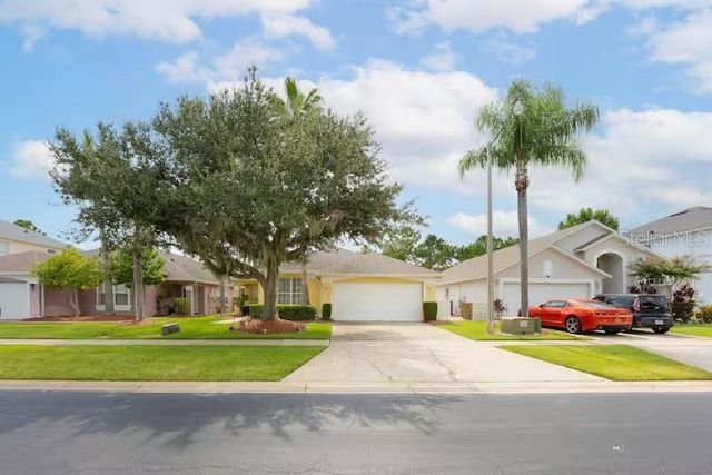 1017 LAKE BERKLEY DR, Kissimmee, FL 34746
