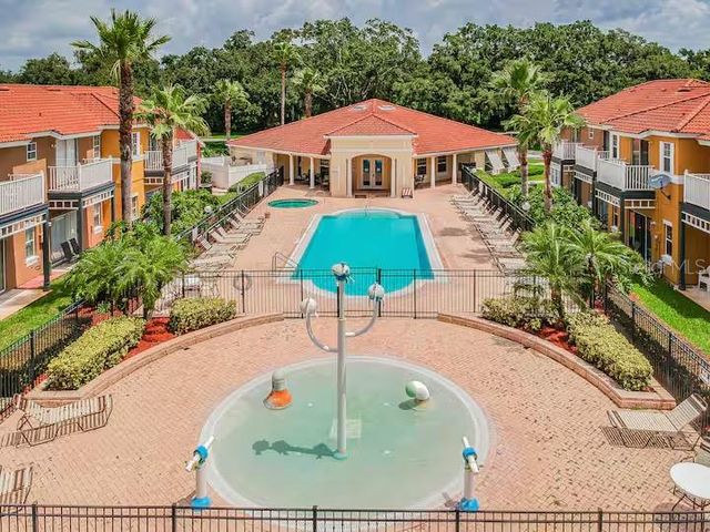1017 LAKE BERKLEY DR, Kissimmee, FL 34746