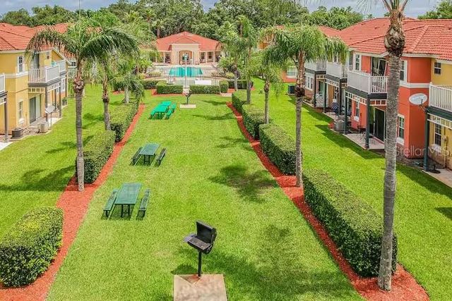 1017 LAKE BERKLEY DR, Kissimmee, FL 34746