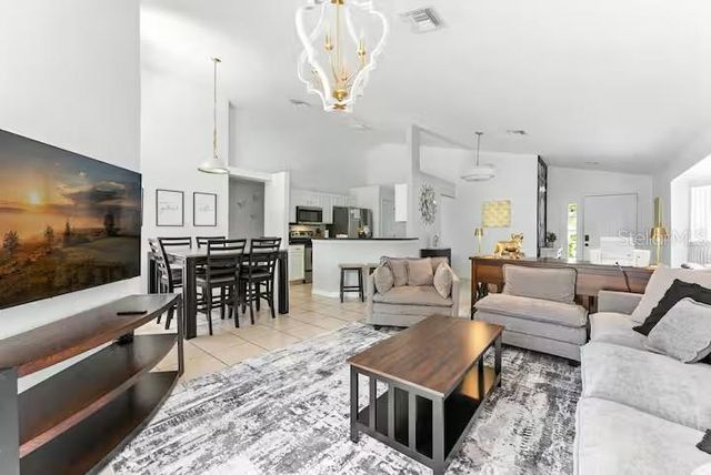 1017 LAKE BERKLEY DR, Kissimmee, FL 34746
