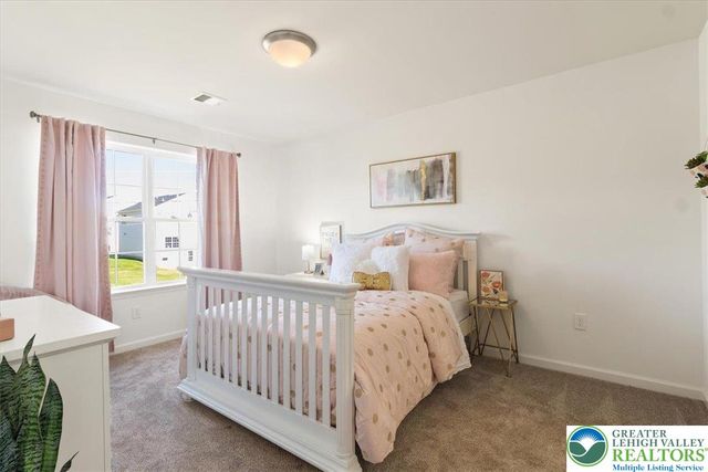 77 Tumble Creek Road 14, Williams Twp, PA 18042