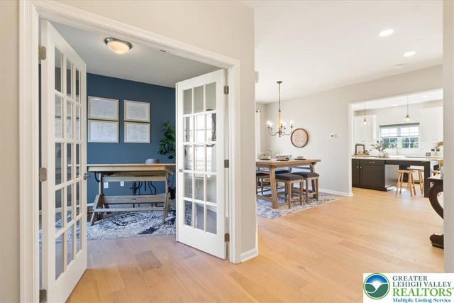 77 Tumble Creek Road 14, Williams Twp, PA 18042