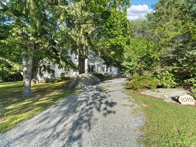 1015 Hortonville Rd, Swansea, MA 02777