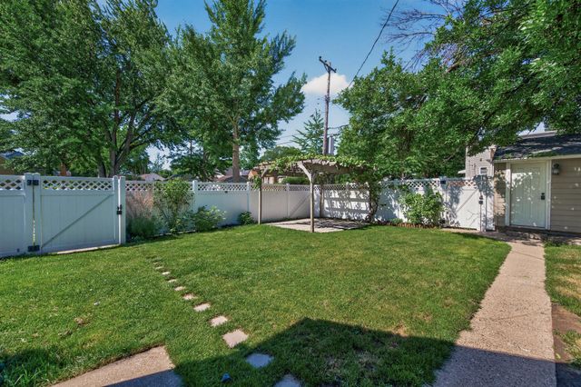5844 11th Avenue S, Minneapolis, MN 55417