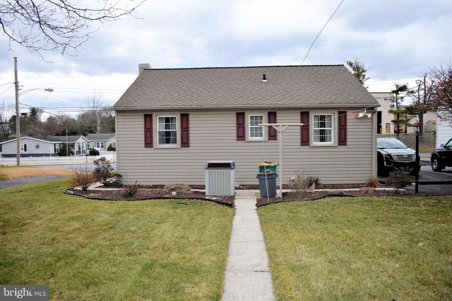 436 GRANDVIEW AVE, Chambersburg, PA 17201