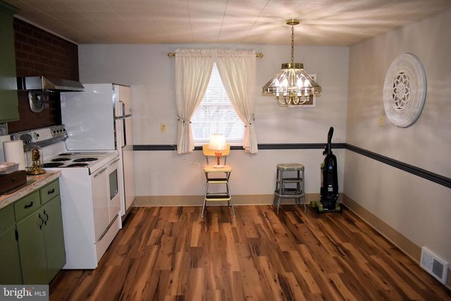 436 GRANDVIEW AVE, Chambersburg, PA 17201