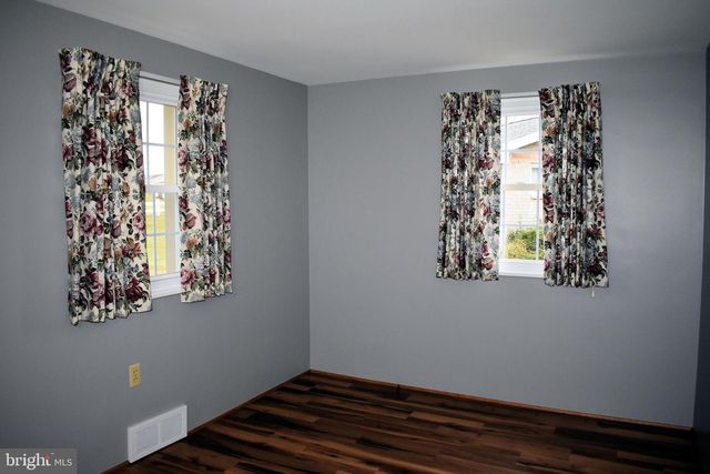 436 GRANDVIEW AVE, Chambersburg, PA 17201