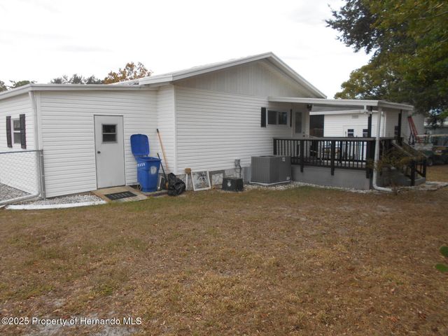 7507 Dinsmore Street, Brooksville, FL 34613