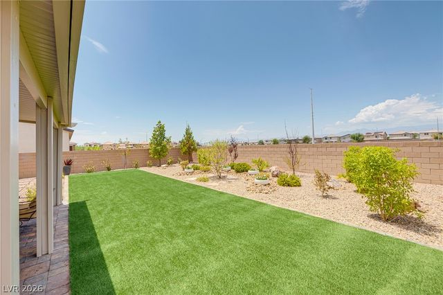 6225 Gambetta Street, Las Vegas, NV 89115