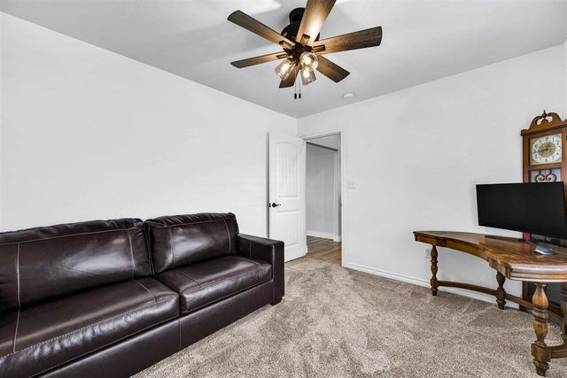 11325 SW Woodlawn Rd, Lawton, OK 73505