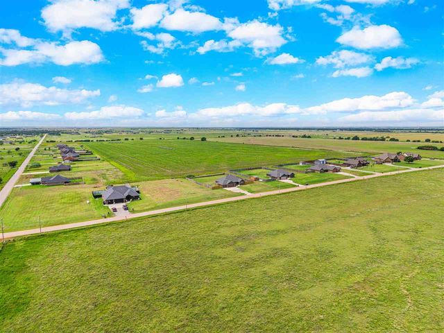 11325 SW Woodlawn Rd, Lawton, OK 73505