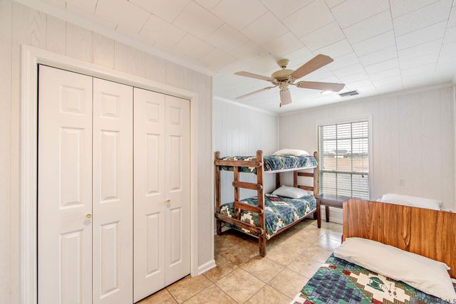 988 Four Point Rd, Dulac, LA 70353