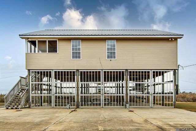 988 Four Point Rd, Dulac, LA 70353